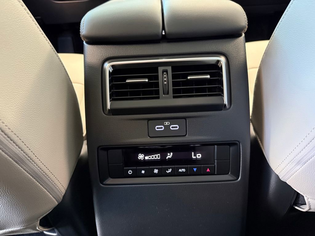 New 2025 MAZDA CX-90 Plug-In Hybrid w/Premium Sport image 29