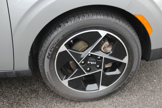 Used 2023 Kia Soul EX image 34