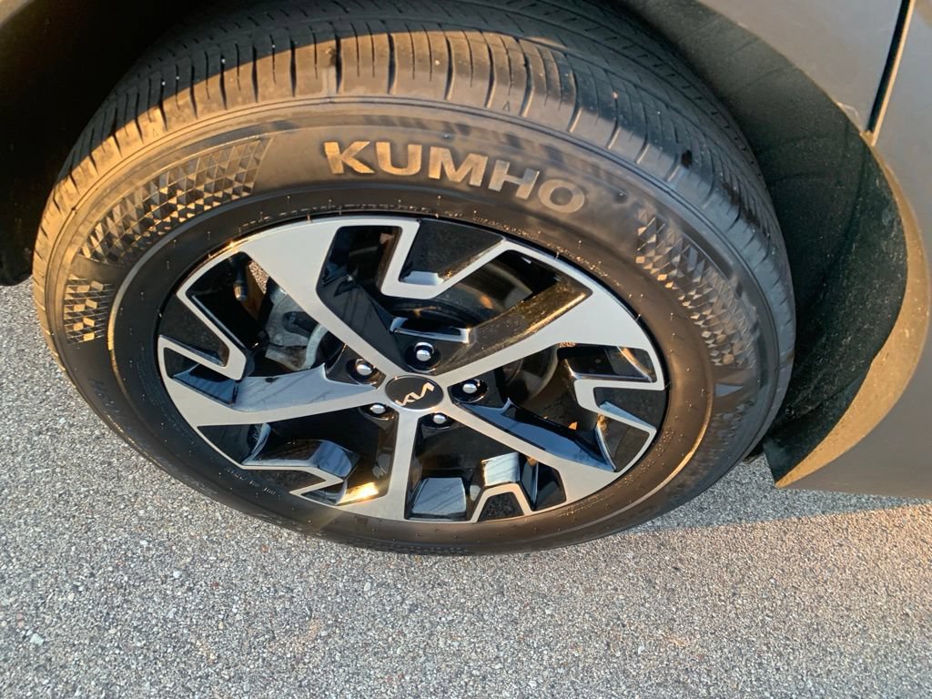 Used 2024 Kia Sportage EX AWD/4WD image 34