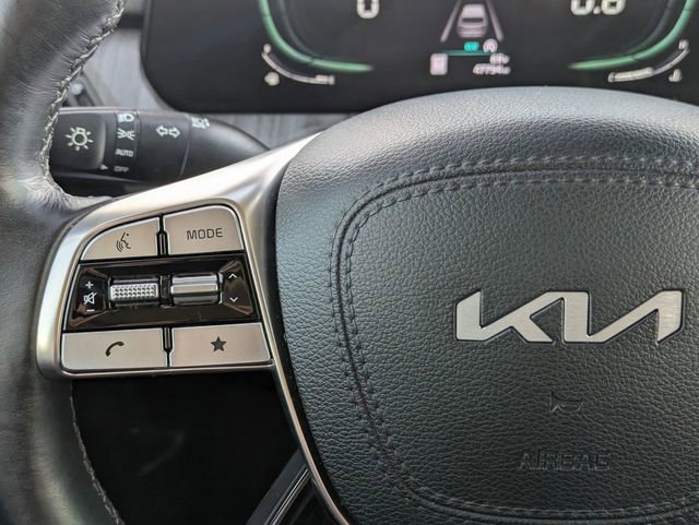 Used 2023 Kia Telluride EX w/ EX Captain's Chair Package image 20