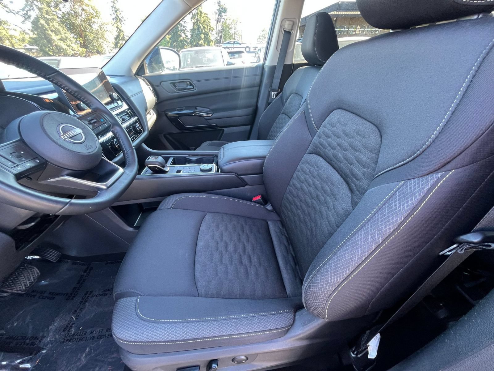Used 2025 Nissan Pathfinder SV AWD/4WD image 24