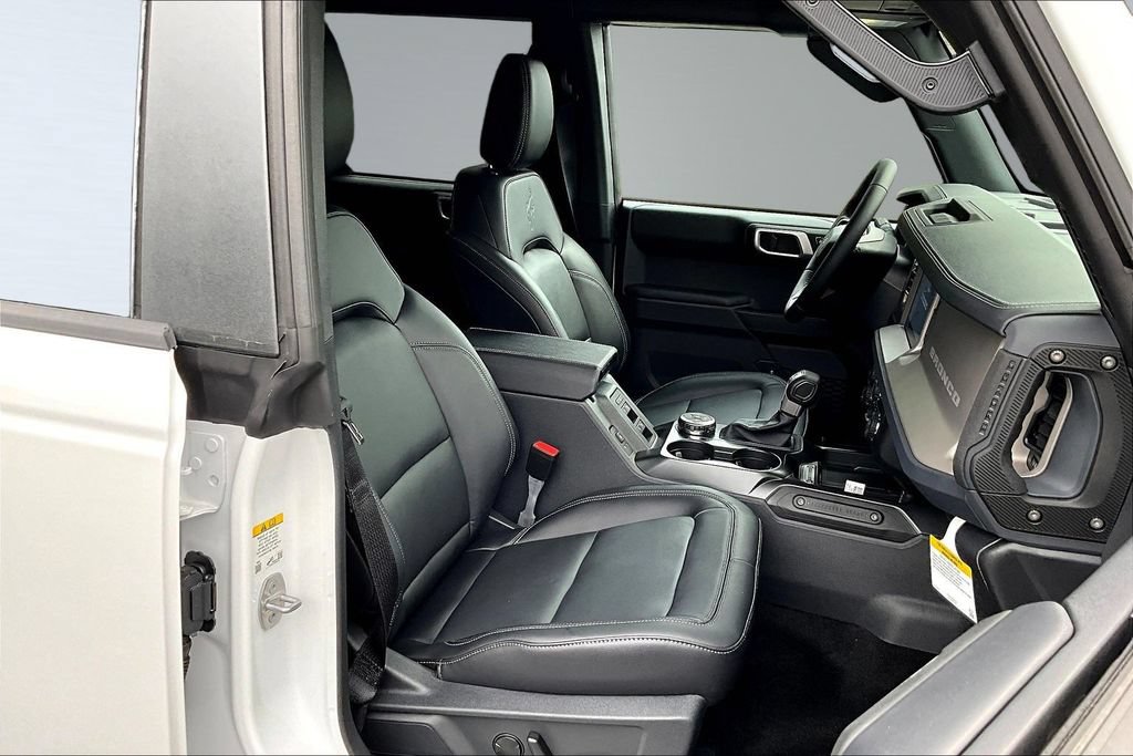 New 2026 Ford Bronco Outer Banks AWD/4WD image 11