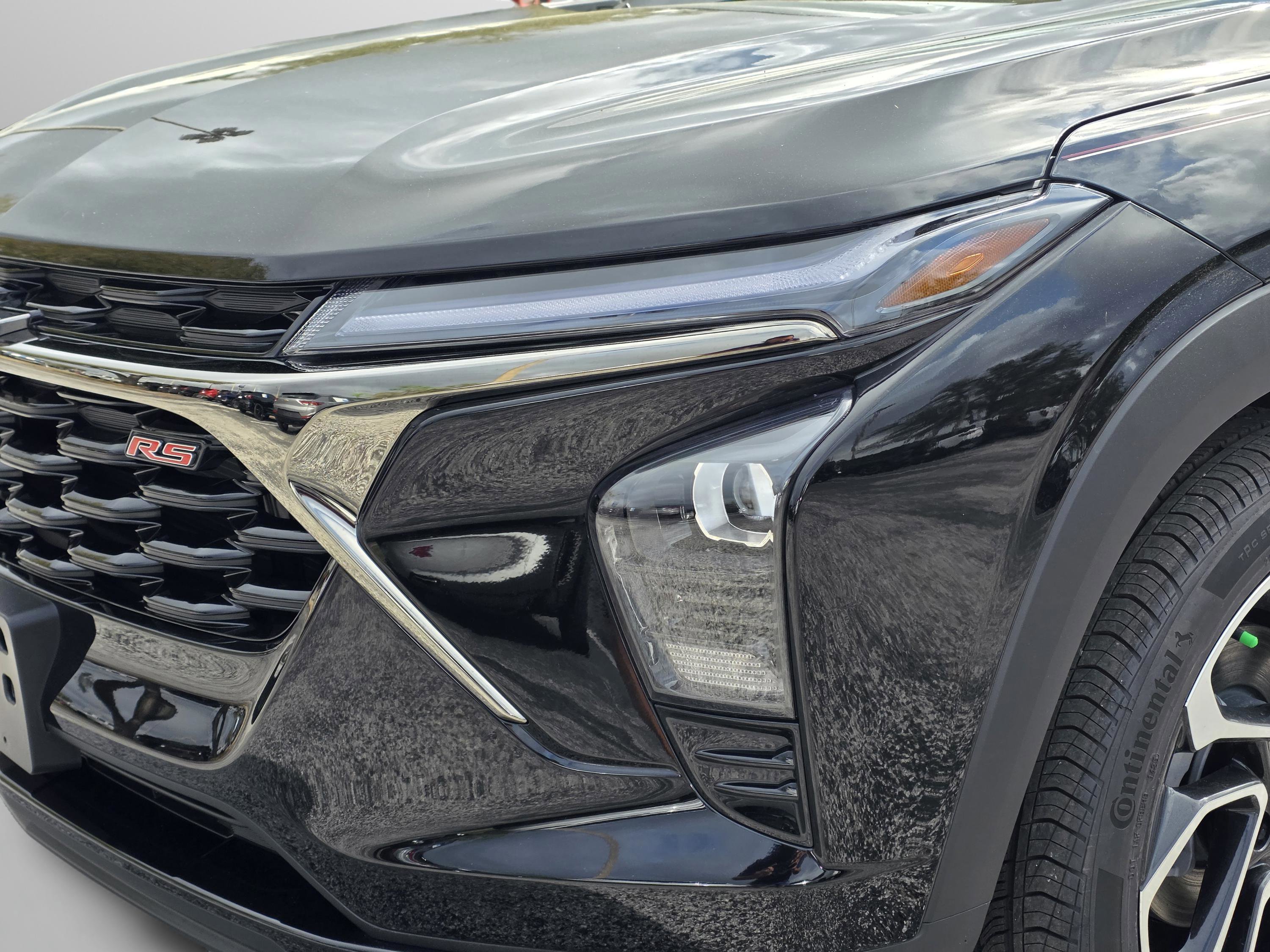 New 2026 Chevrolet Trax RS w/ Sunroof Package image 12