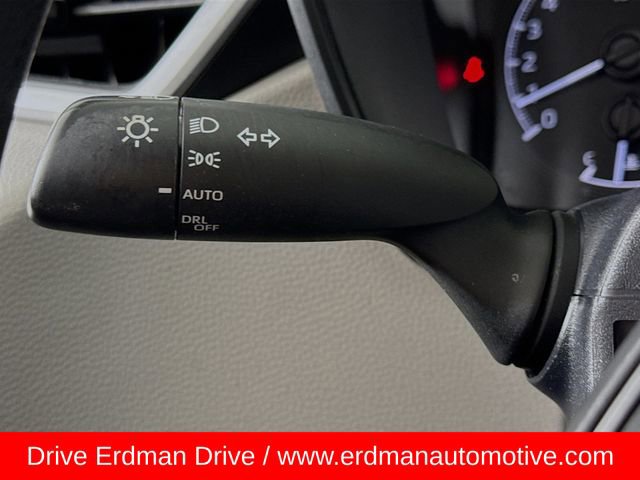 Used 2022 Toyota Corolla LE image 14
