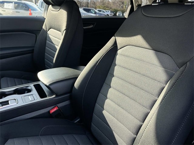 Used 2023 Ford Edge SE image 27