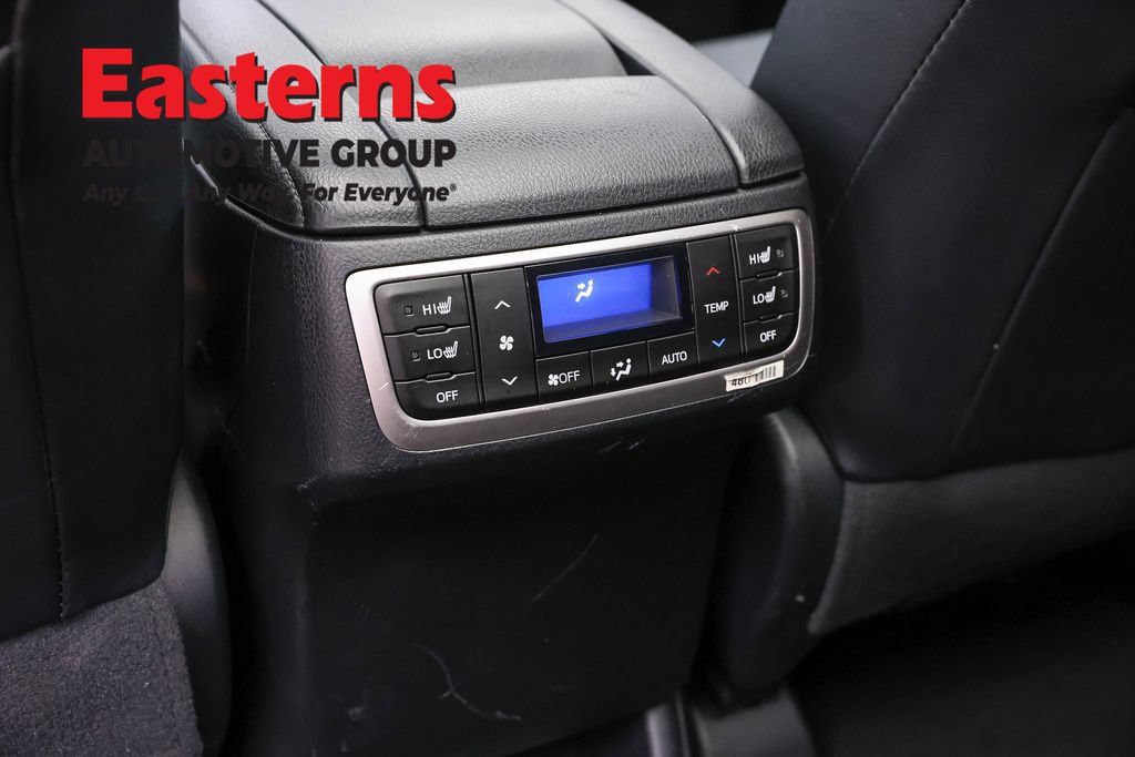 Used 2019 Toyota Highlander Limited Platinum AWD/4WD image 26