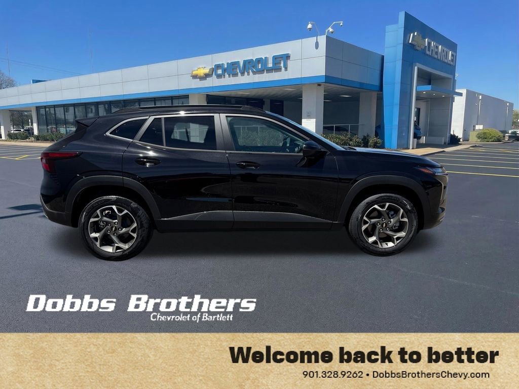 New 2026 Chevrolet Trax LT FWD image 8