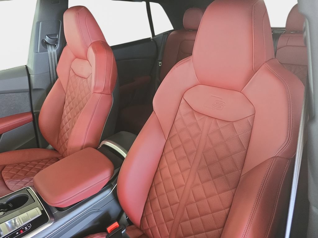 New 2026 Audi SQ8 Prestige AWD/4WD image 9
