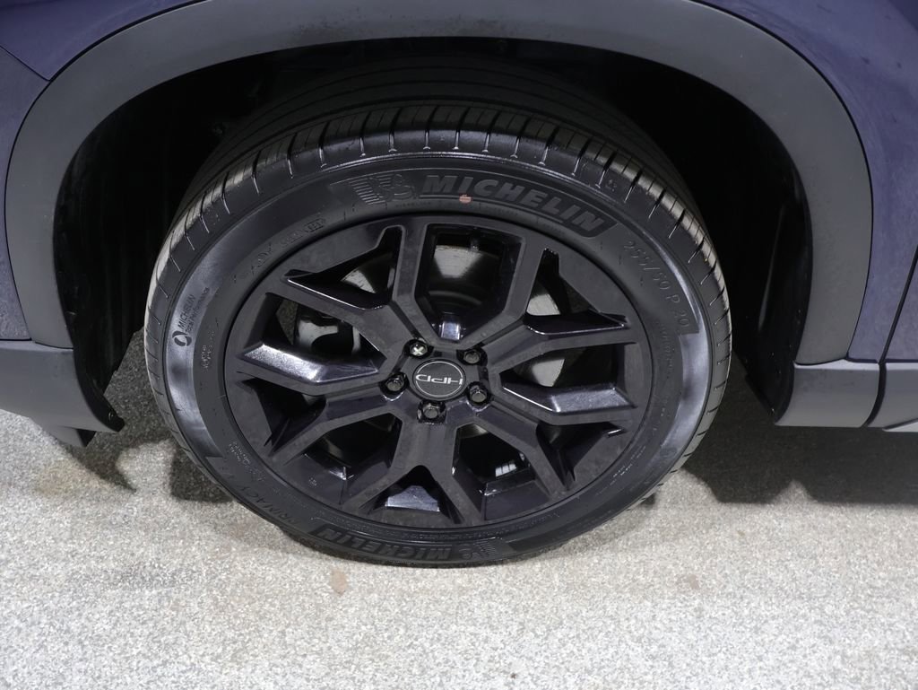 Used 2025 Honda Pilot Touring image 10