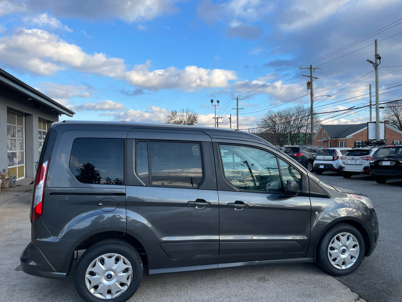 Used 2016 Ford Transit Connect XLT image 11