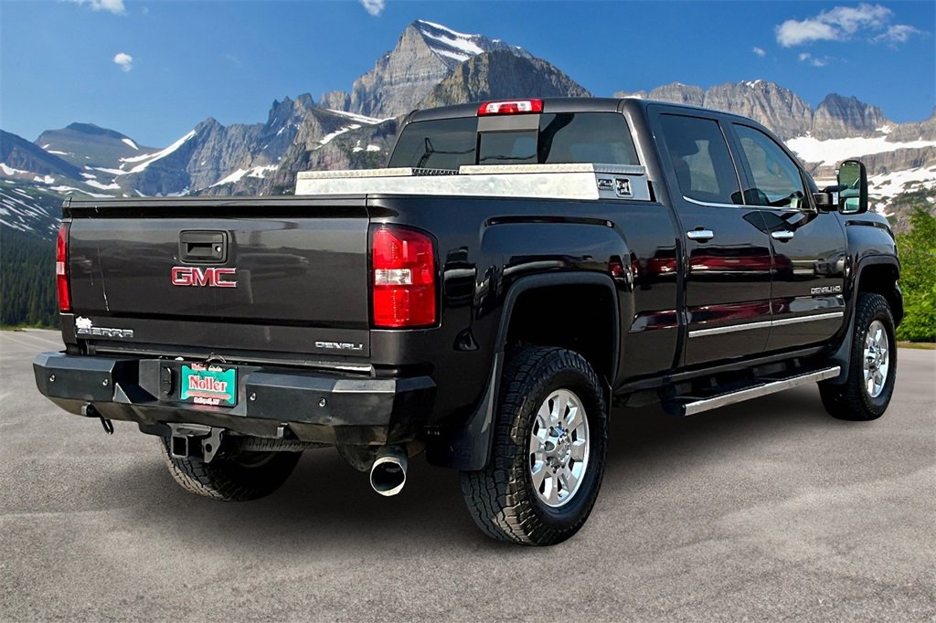 Used 2015 GMC Sierra 3500 Denali w/ Duramax Plus Package image 2