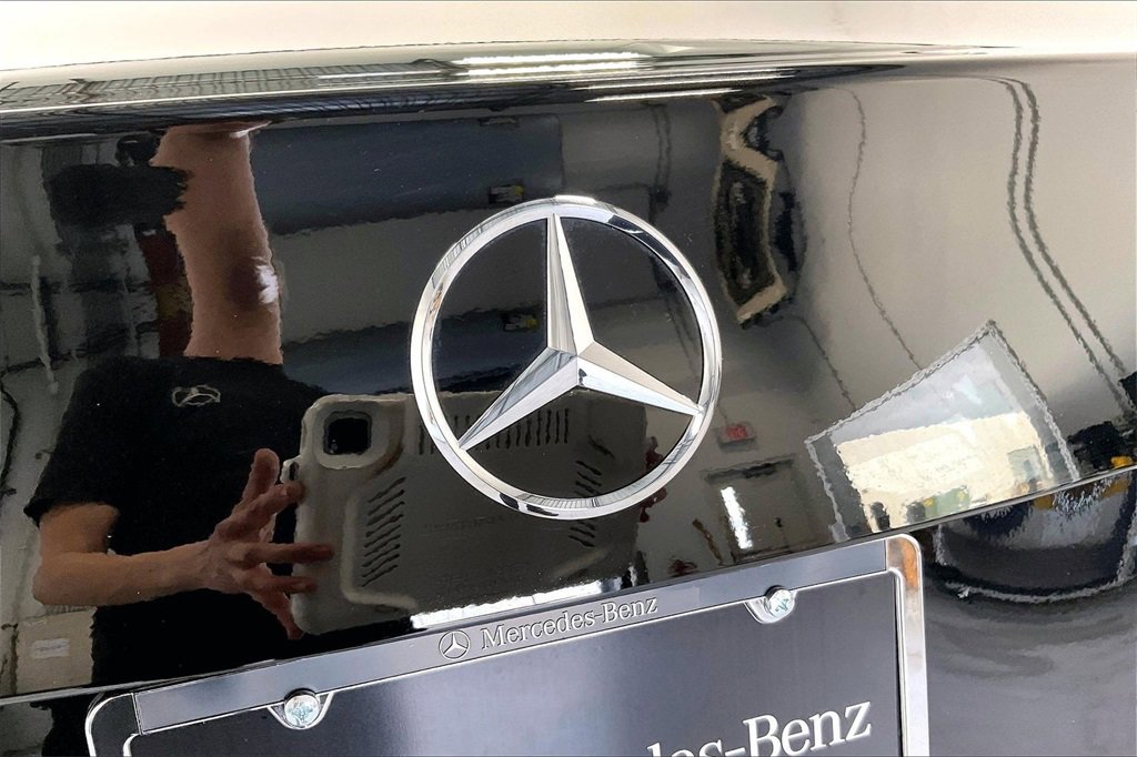 Used 2025 Mercedes-Benz C 300 Sedan image 31