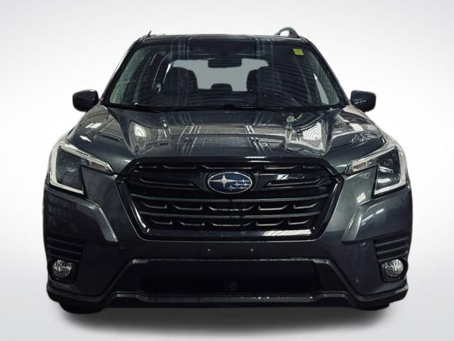 Used 2022 Subaru Forester Premium image 3