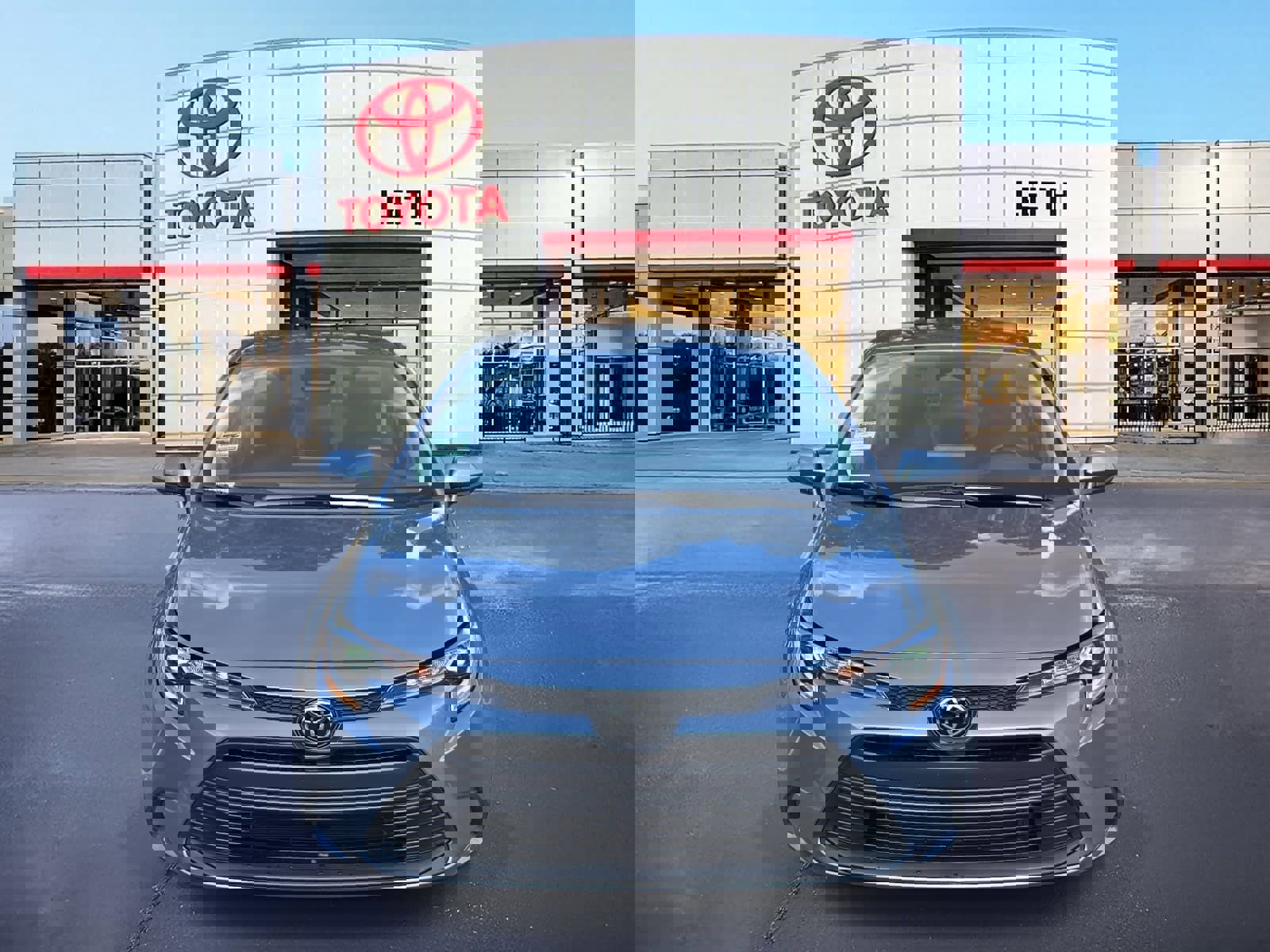 Used 2026 Toyota Corolla LE image 2