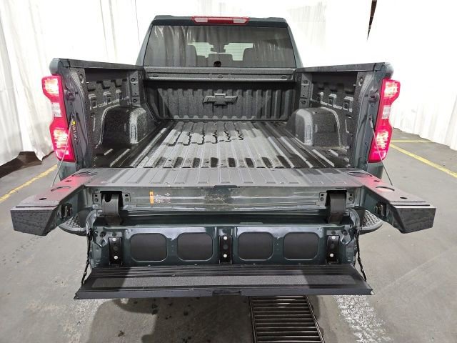 New 2026 Chevrolet Silverado 1500 Custom Trail Boss w/ LPO, Dark Essentials Package image 14