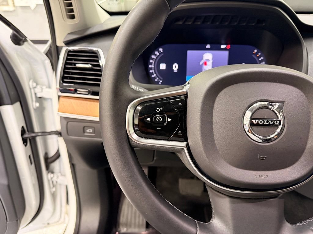 Used 2023 Volvo XC90 B6 Plus w/ Protection Package Premier AWD/4WD image 13