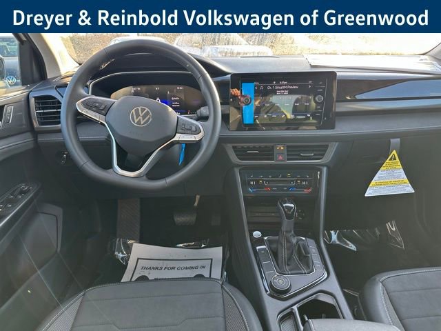 New 2026 Volkswagen Taos SE image 13