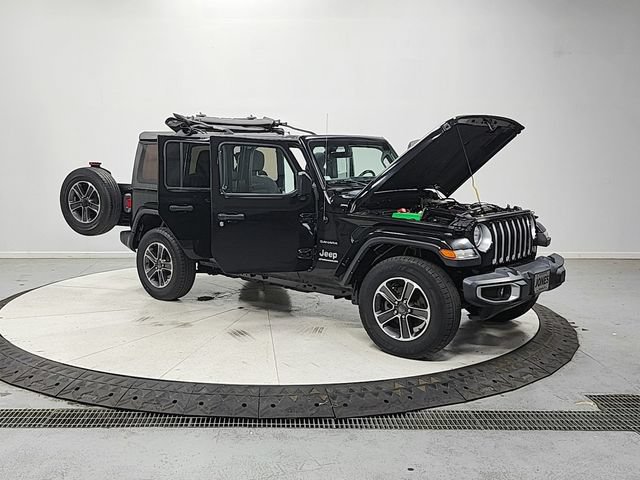 Used 2023 Jeep Wrangler Unlimited Sahara w/ Cold Weather Group AWD/4WD image 9
