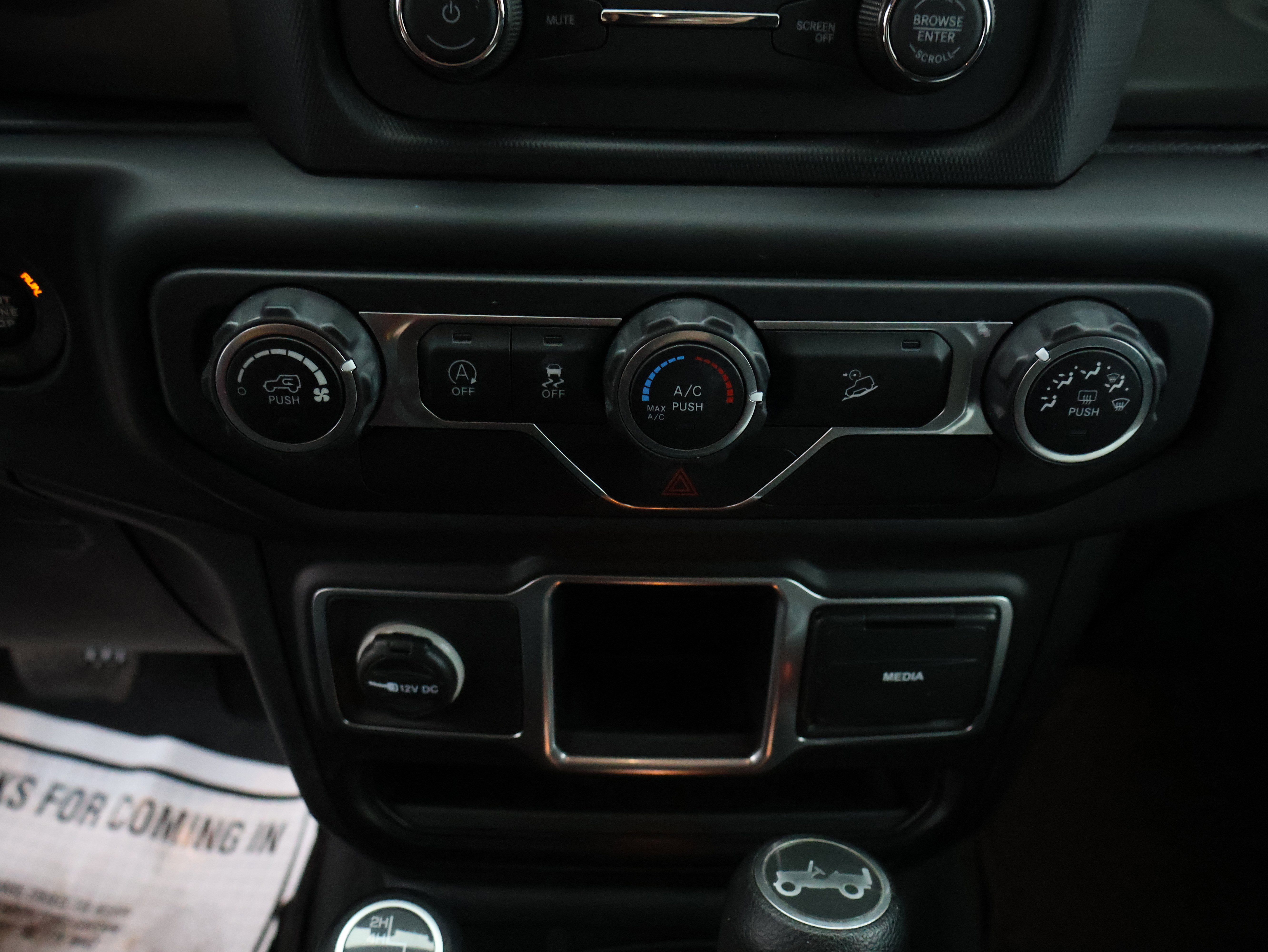 Used 2018 Jeep Wrangler Unlimited Sport image 21