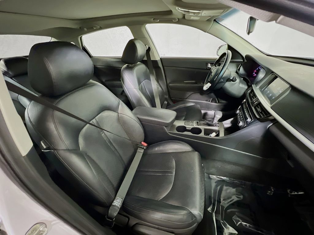 Used 2020 Kia Optima SE image 25