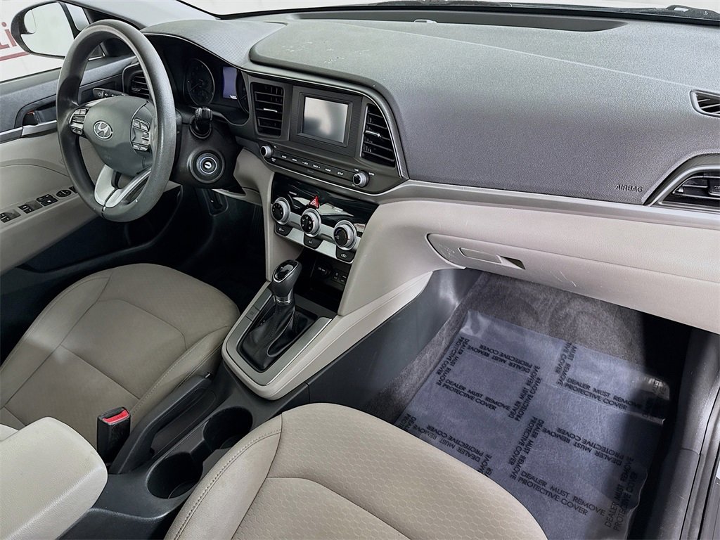 Used 2019 Hyundai Elantra SE image 29