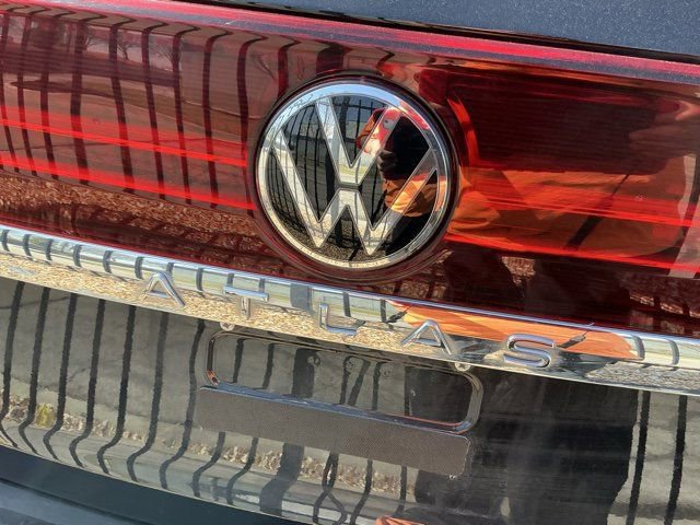 Used 2025 Volkswagen Atlas SE image 7