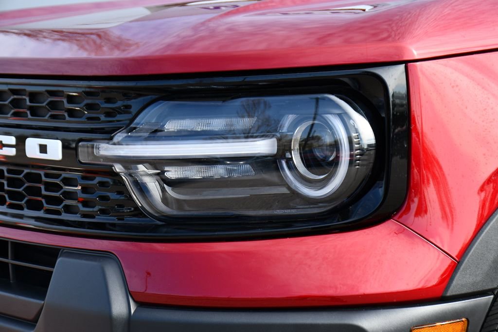 Used 2025 Ford Bronco Sport Outer Banks w/ Outer Banks Tech Package+ AWD/4WD image 42