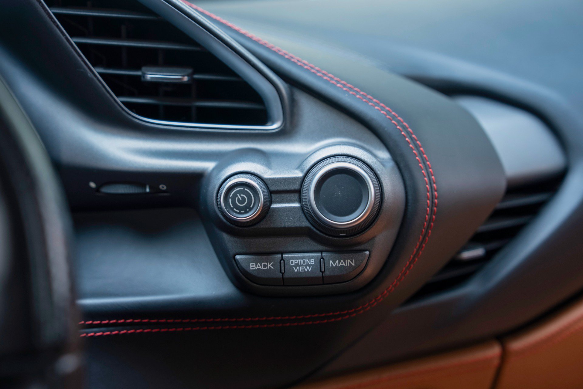 Used 2016 Ferrari 488 GTB RWD image 64