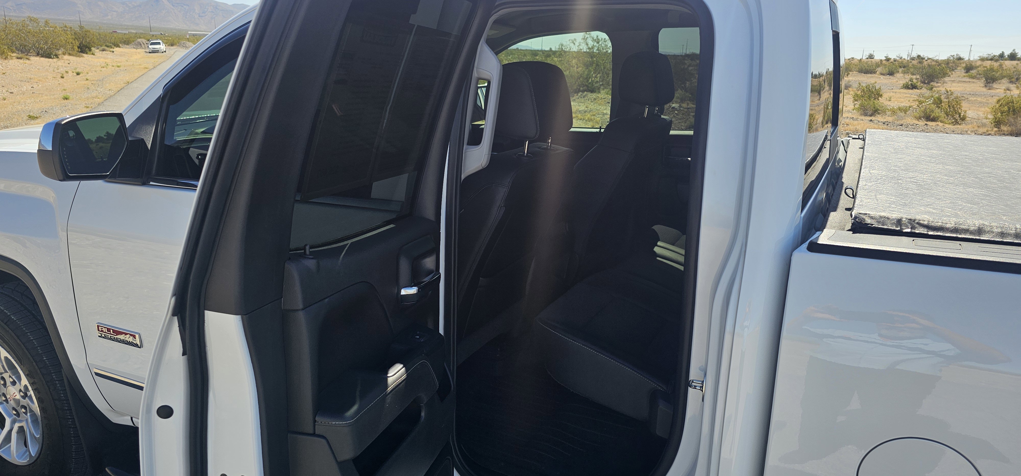 Used 2016 GMC Sierra 1500 SLE w/ All-Terrain Package image 7