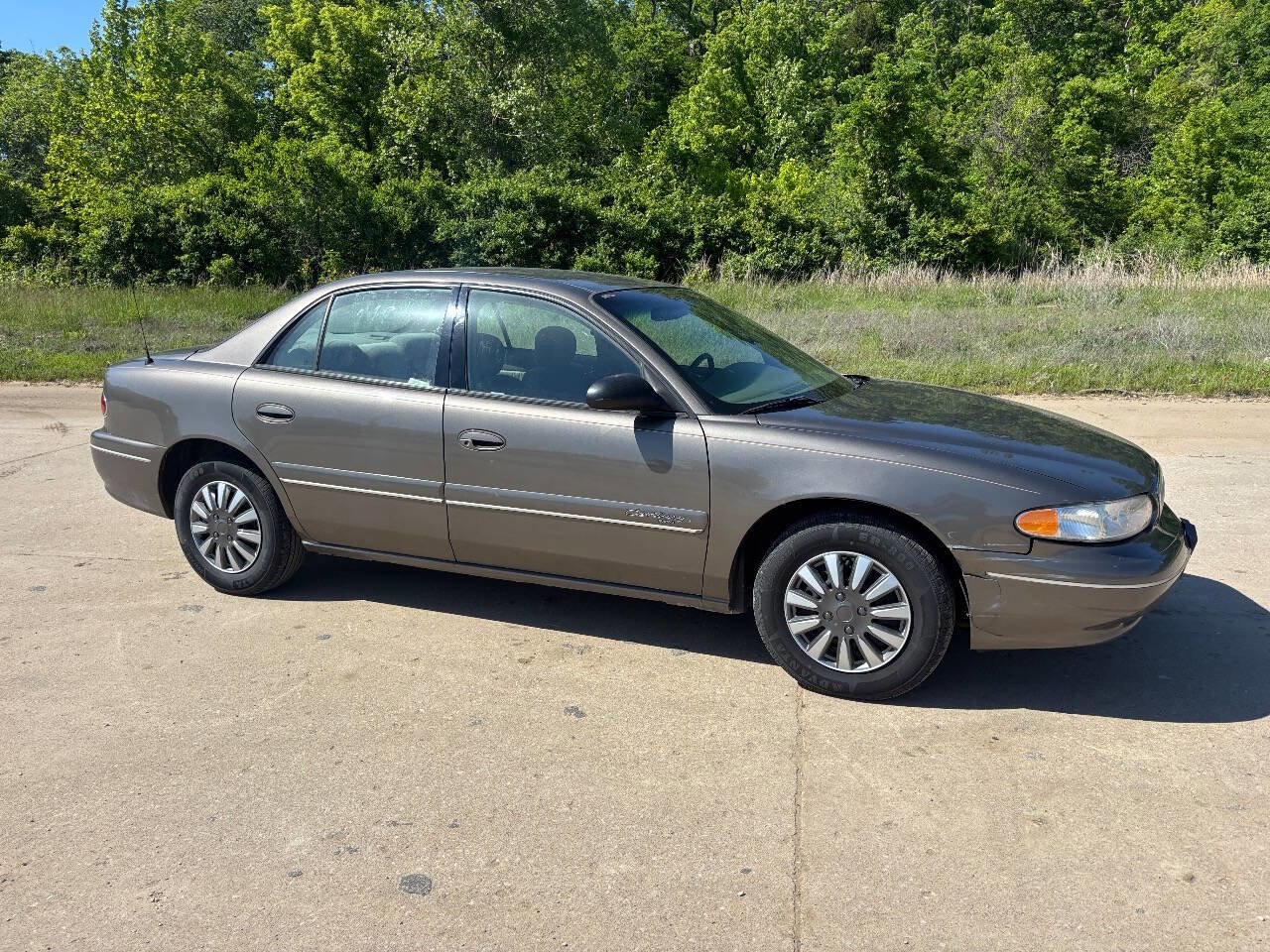 Used 2002 Buick Century Custom FWD image 5