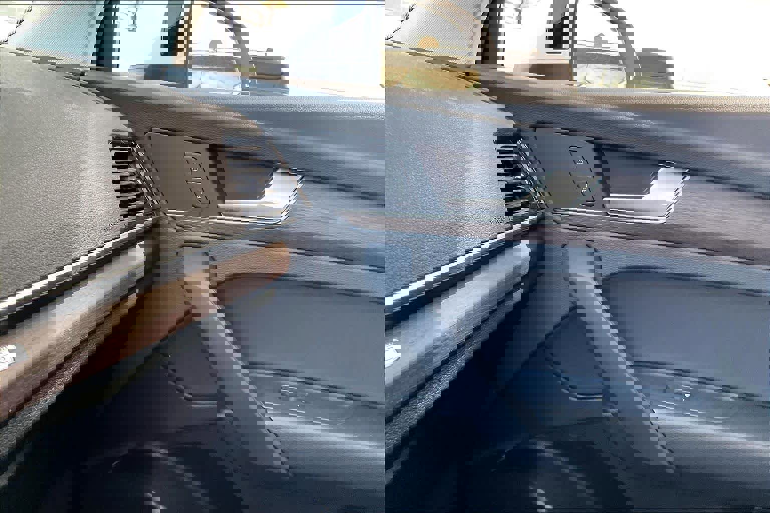 Used 2024 Audi Q5 2.0T Premium w/ Convenience Package image 31