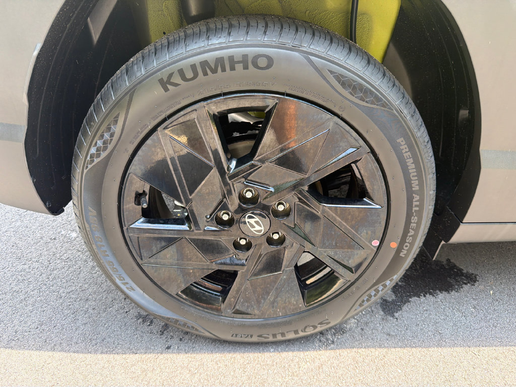 New 2026 Hyundai Kona SEL Sport FWD image 17