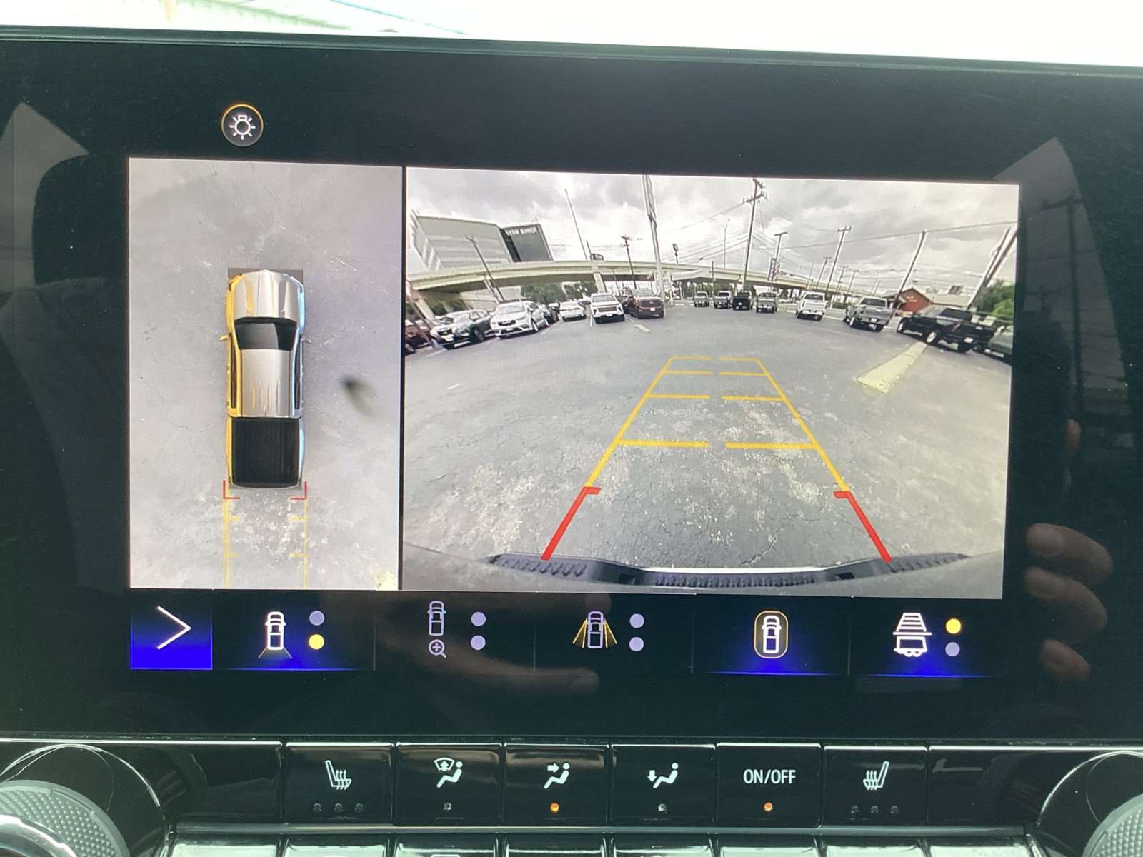 Used 2023 Chevrolet Colorado LT w/ LT Convenience Package II RWD image 20