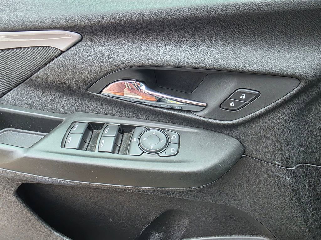 Used 2022 Chevrolet Bolt LT image 14