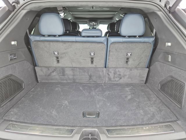 Used 2026 Cadillac Escalade IQ Sport 2 w/ LPO, ONYX Package image 12