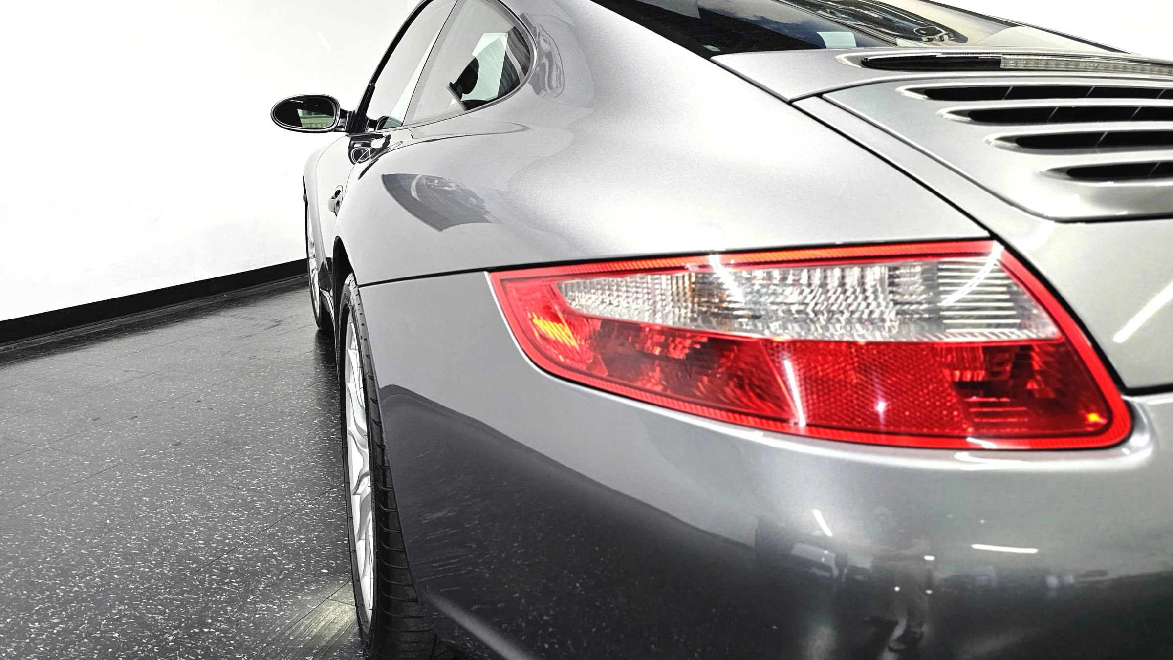 Used 2007 Porsche 911 Carrera S RWD image 36