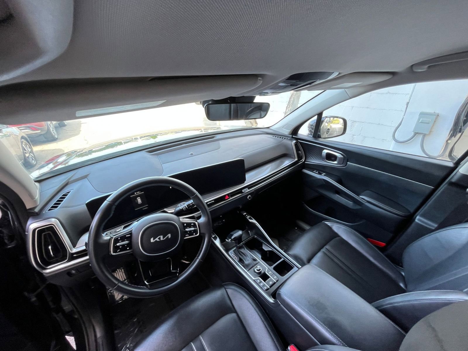 Used 2024 Kia Sorento S FWD image 35
