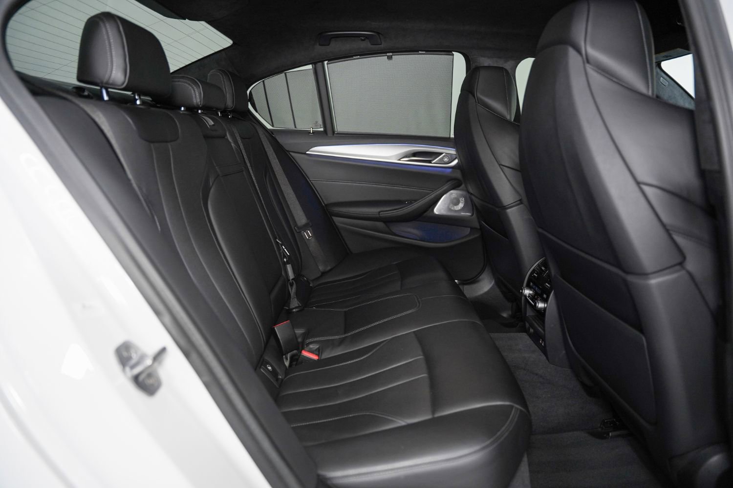 Used 2020 BMW M5 w/ Executive Package image 35