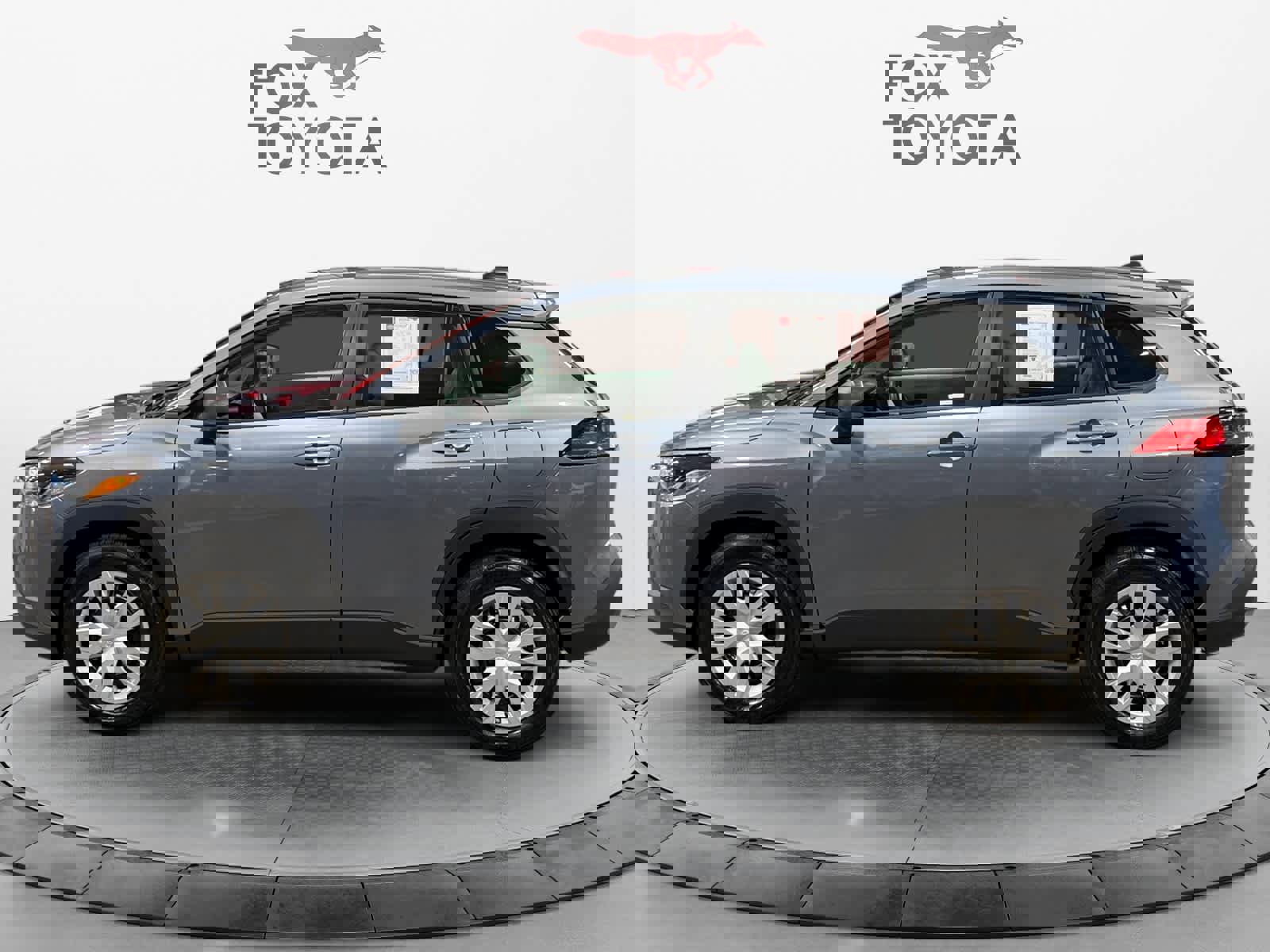 Used 2024 Toyota Corolla Cross L image 2