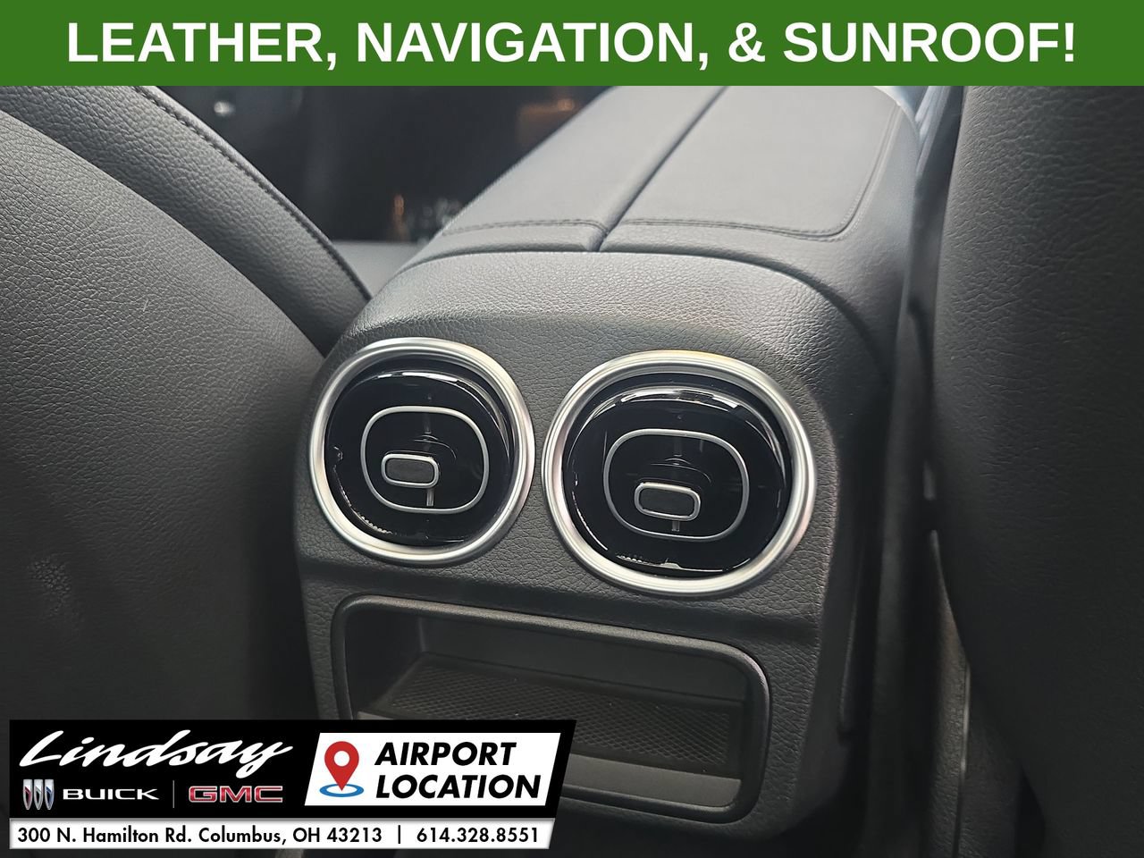 Used 2025 Mercedes-Benz C 300 4MATIC Sedan image 21