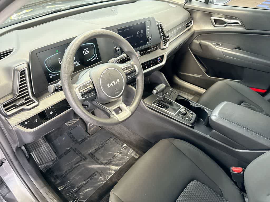 Used 2024 Kia Sportage LX AWD/4WD image 13