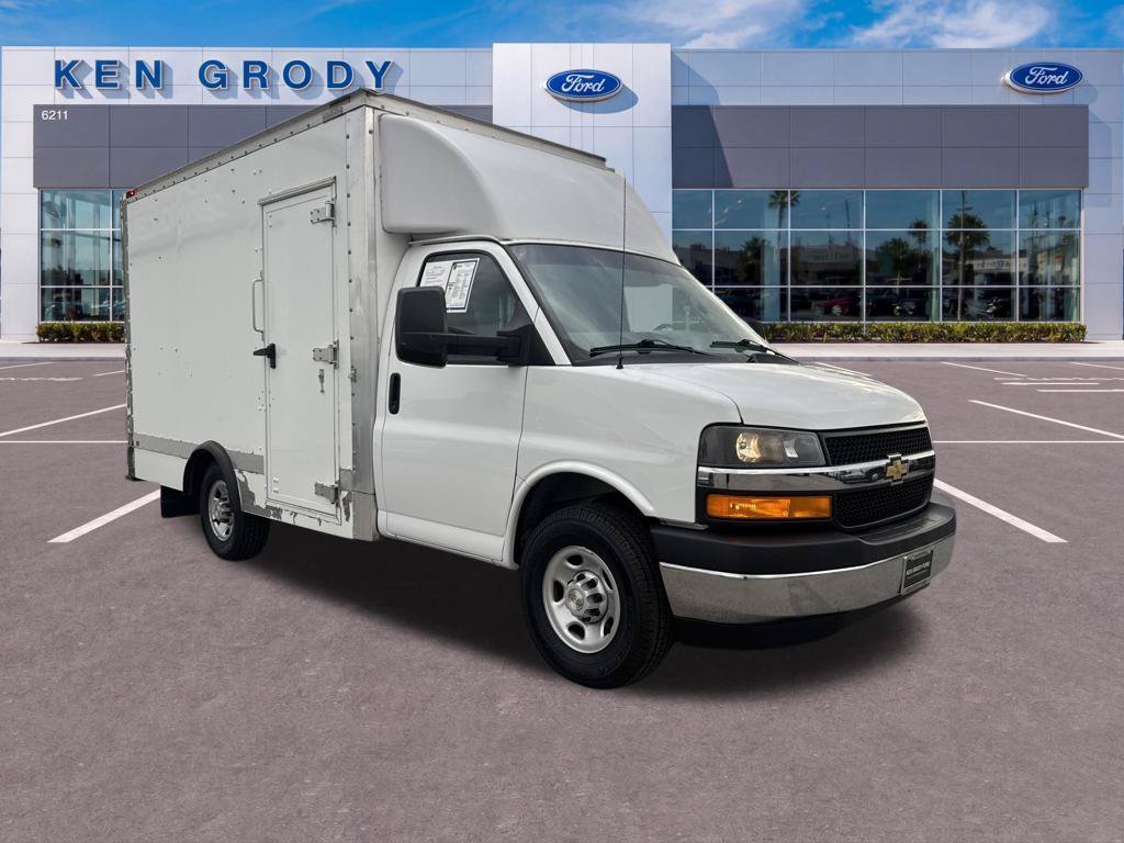 Used 2023 Chevrolet Express 3500 w/ Power Convenience Package RWD image 1