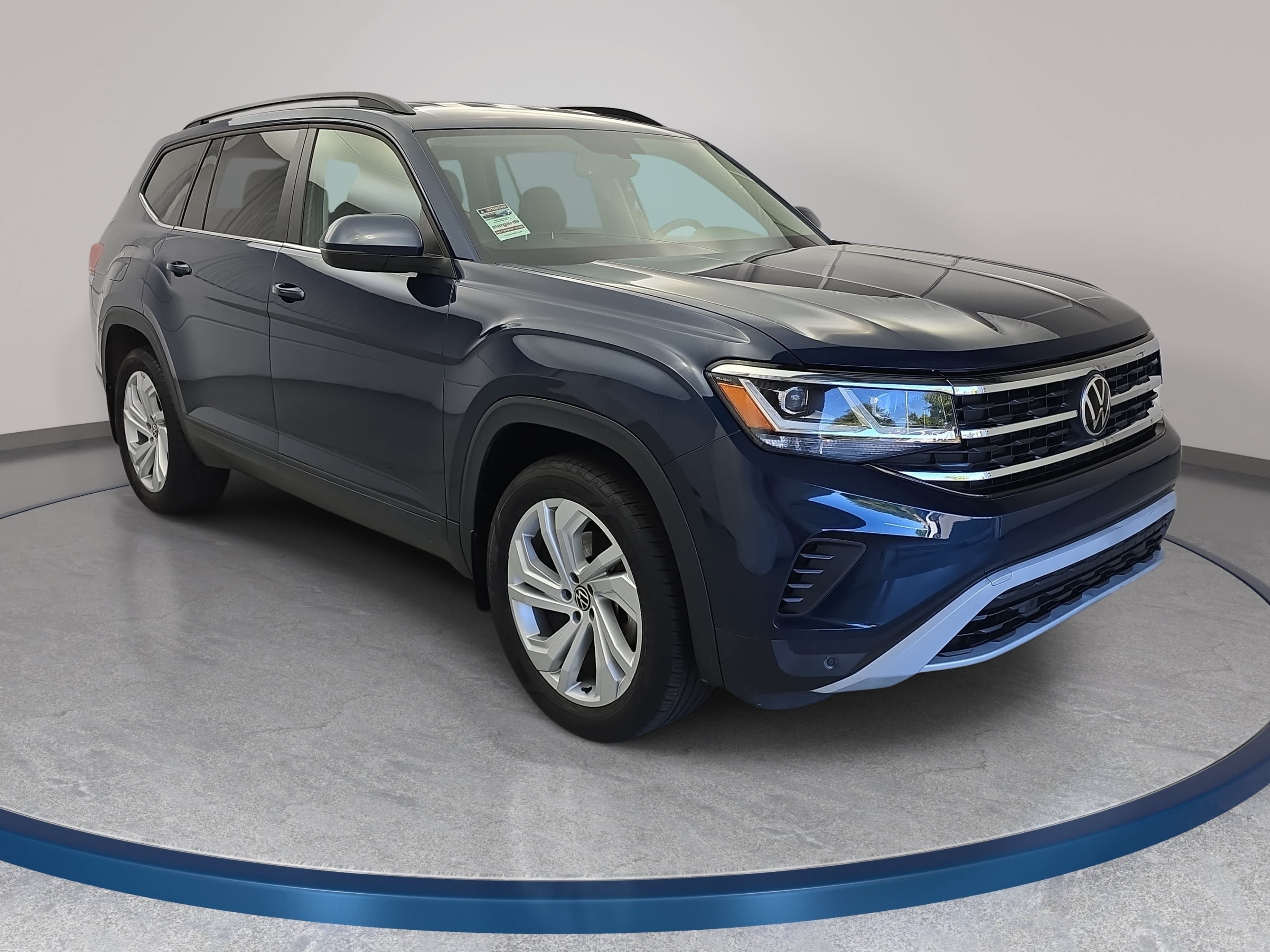 Certified 2023 Volkswagen Atlas SE FWD image 3