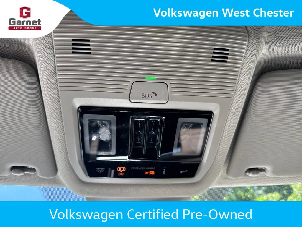Certified 2024 Volkswagen Atlas SEL Premium R-Line AWD/4WD image 38