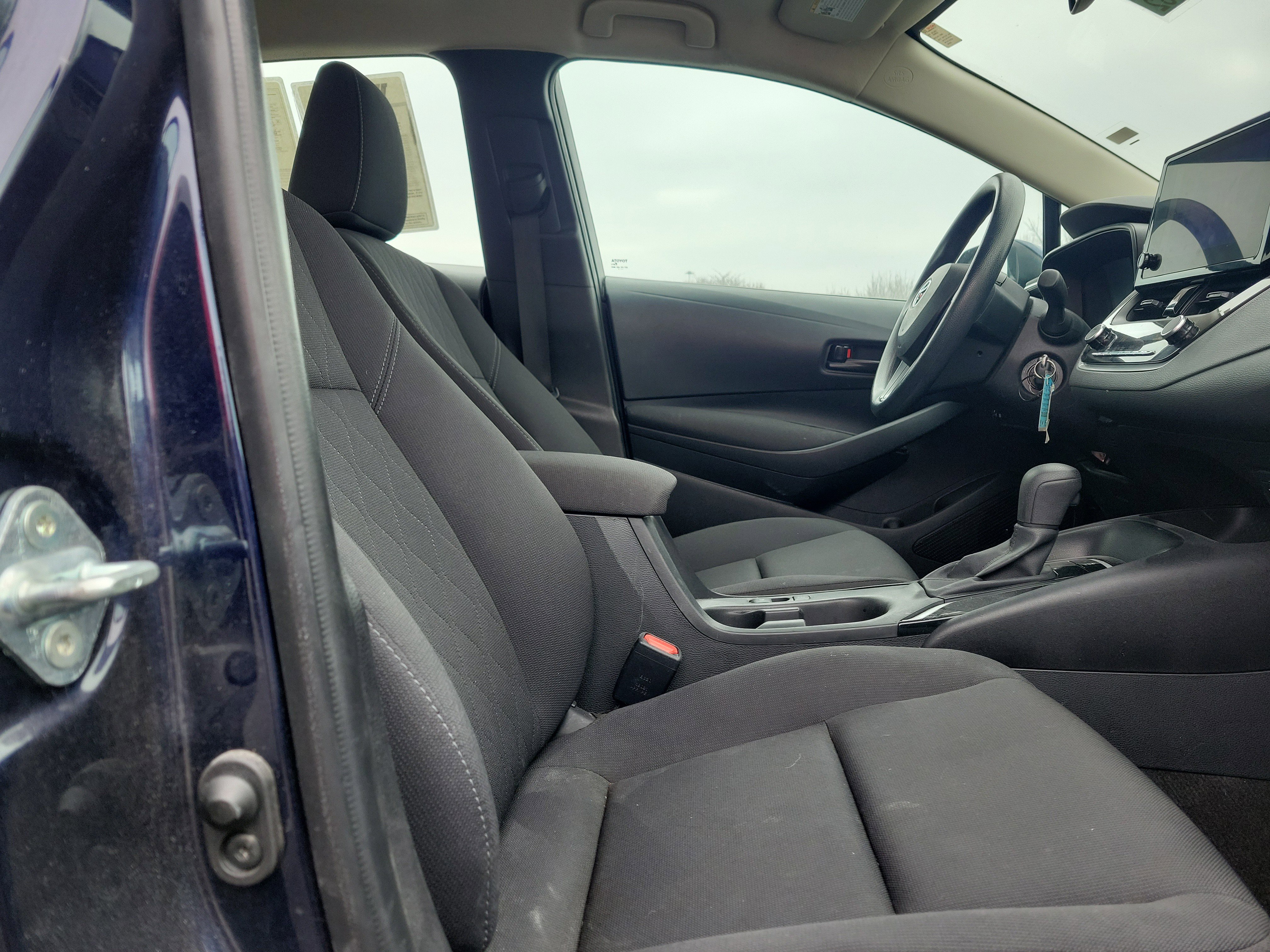 Used 2024 Toyota Corolla LE image 31