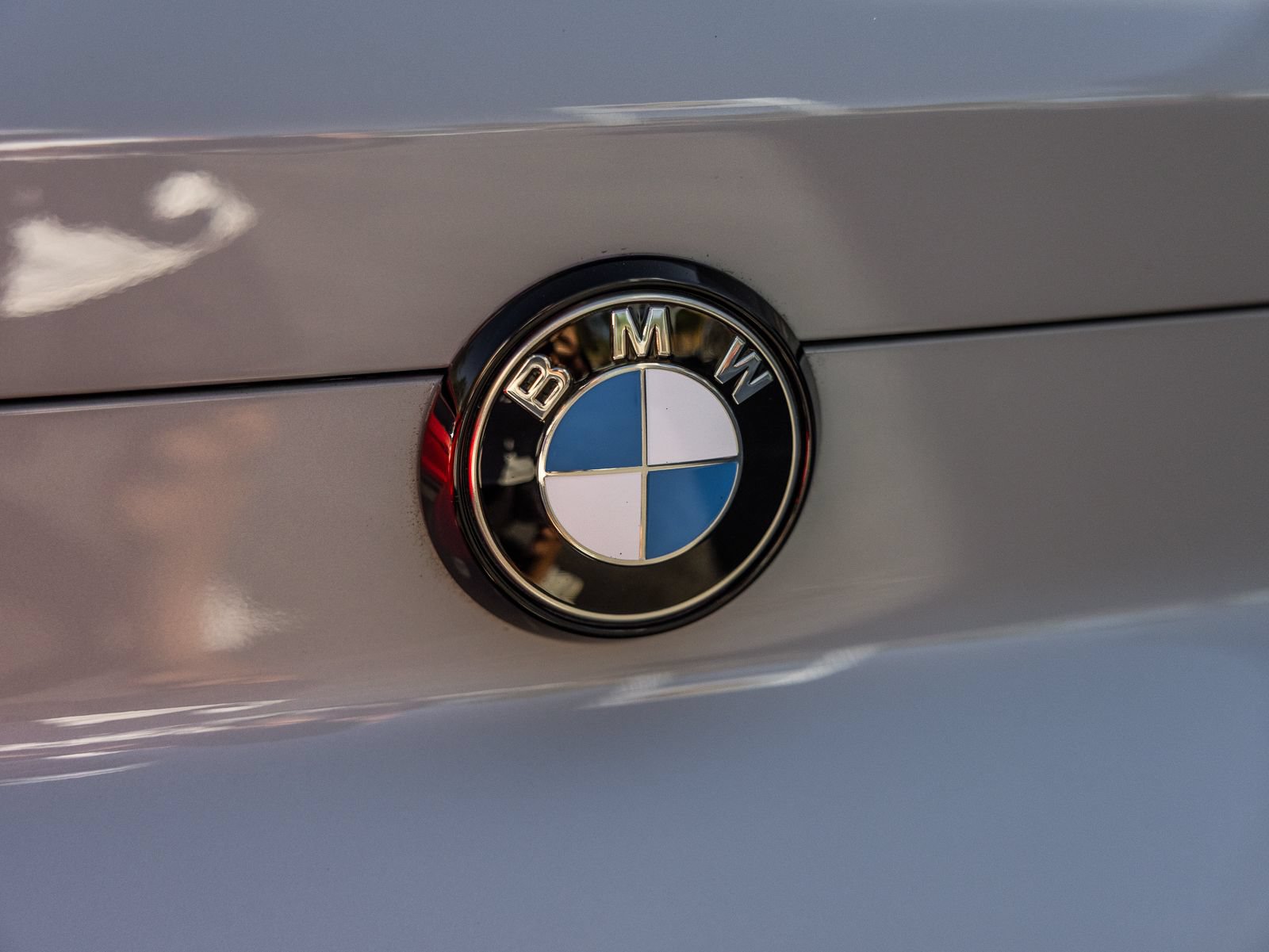 Used 2026 BMW X6 xDrive40i w/ Premium Package AWD/4WD image 25