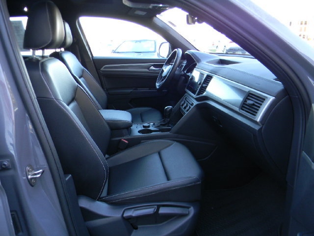 Used 2020 Volkswagen Atlas Cross Sport SE w/ Panoramic Sunroof Package AWD/4WD image 26