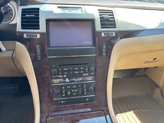 Used 2014 Cadillac Escalade ESV Premium AWD/4WD image 24