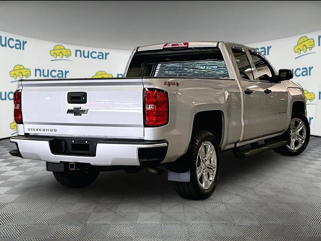 Used 2017 Chevrolet Silverado 1500 Custom w/ Custom Convenience Package AWD/4WD image 6