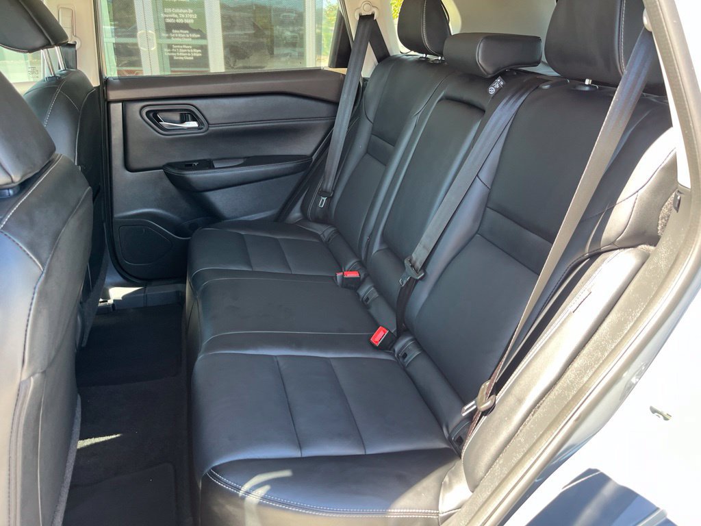 Used 2023 Nissan Rogue SL w/ SL Premium Package FWD image 18